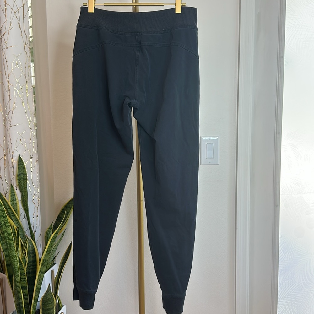 53. Lululemon Warm Down Jogger II 28” black - Picture 7 of 7